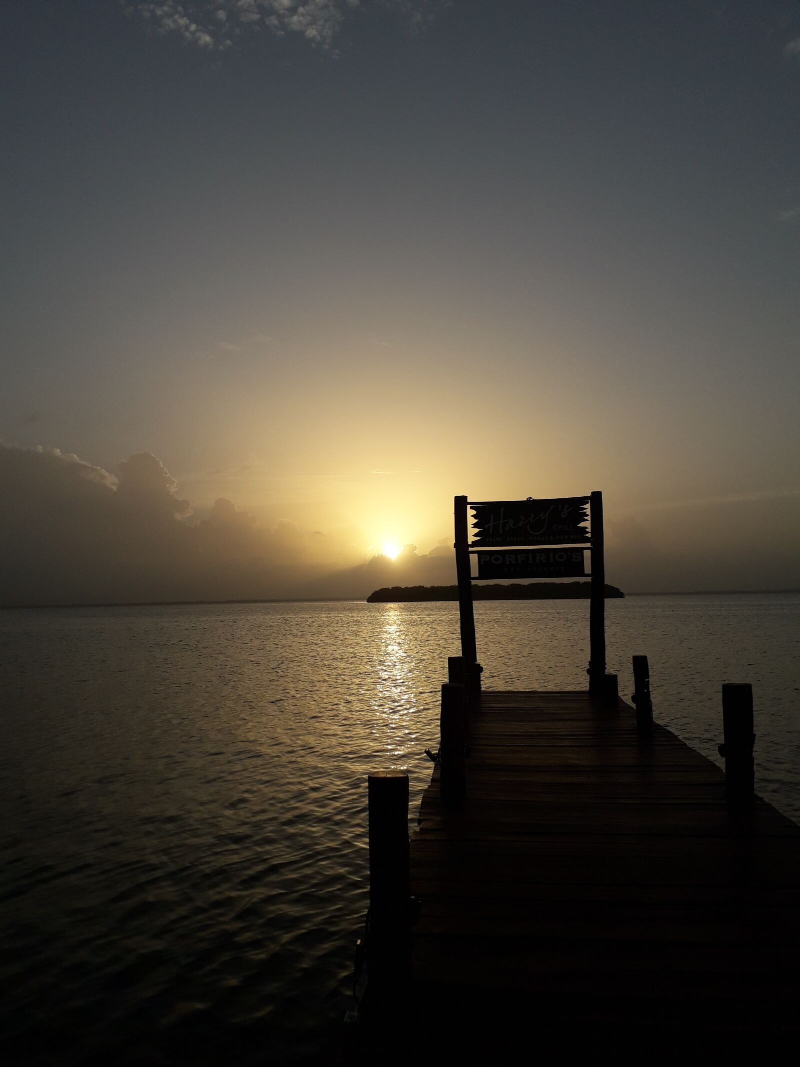 Samsung Galaxy J6 sample photo. Nubes, puesta de sol photography