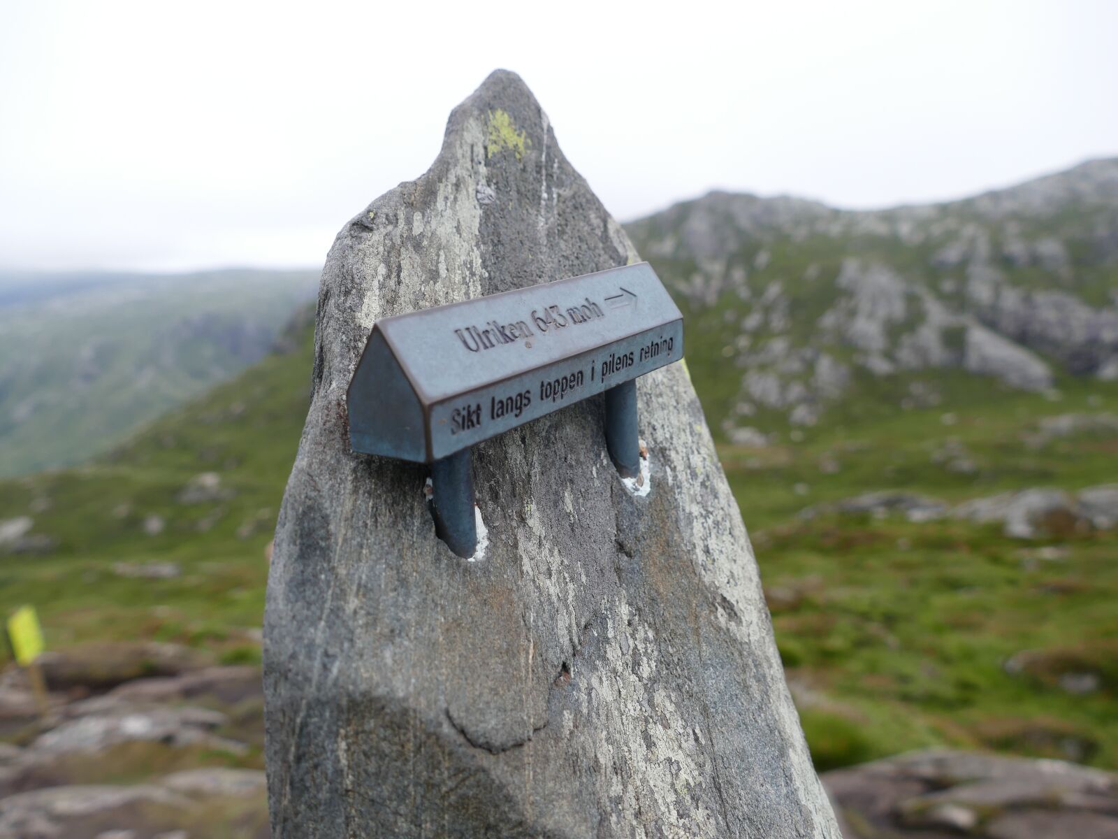 Panasonic Lumix DMC-FZ1000 sample photo. Ulriken, mountain, summit photography