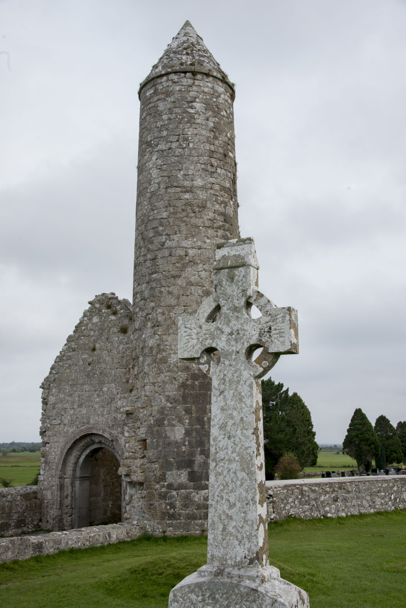 Nikon D800 sample photo. Clonmacnoise, monastery, religion photography
