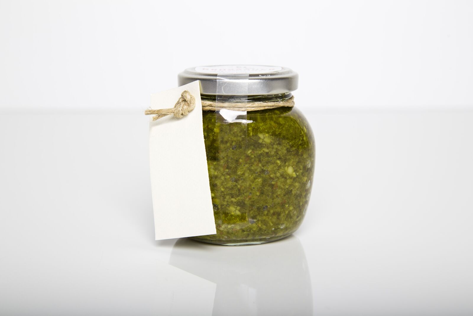 Canon EOS 6D + Canon EF 24-105mm F4L IS USM sample photo. Pesto, jar, glass photography