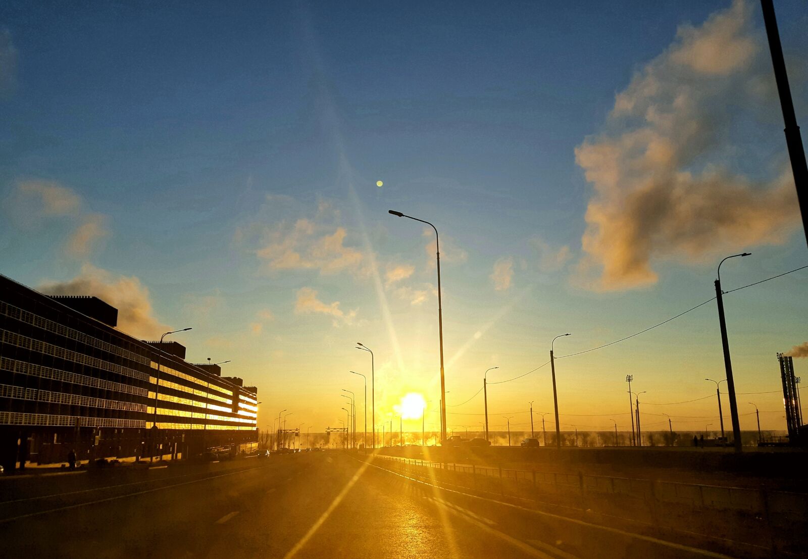 Samsung SM-A730F sample photo. Dawn, city, urban photography