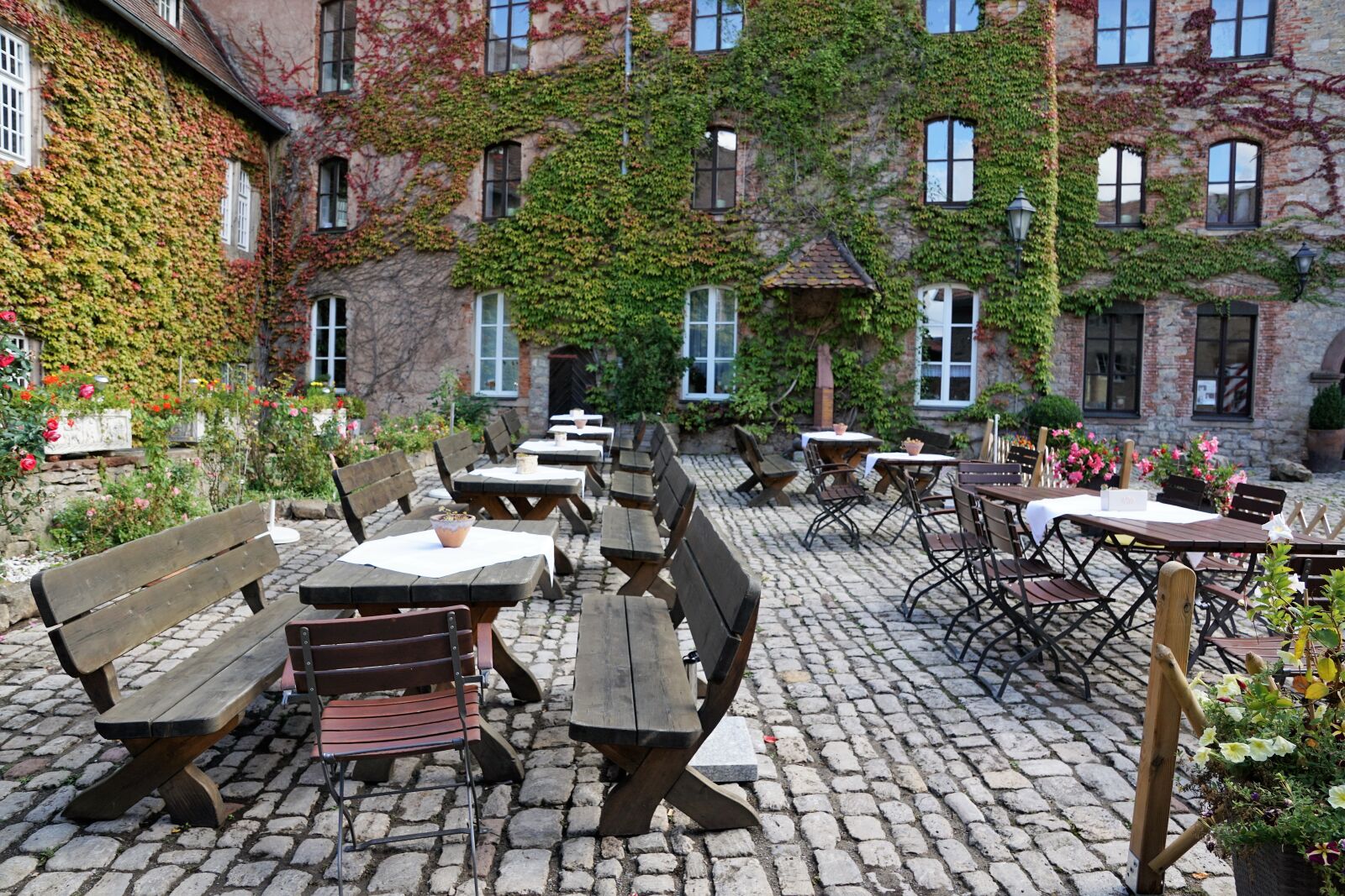 Sony ILCA-77M2 + Sony DT 16-50mm F2.8 SSM sample photo. Castle, saaleck, hammelburg photography