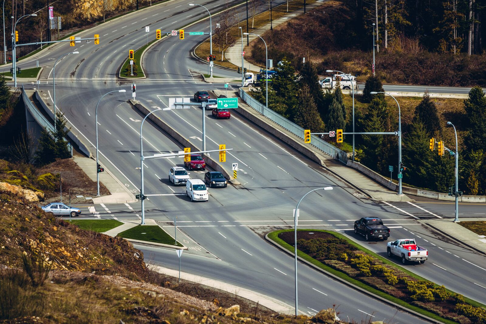 Nikon D750 sample photo. Intersection, traffic, cars photography