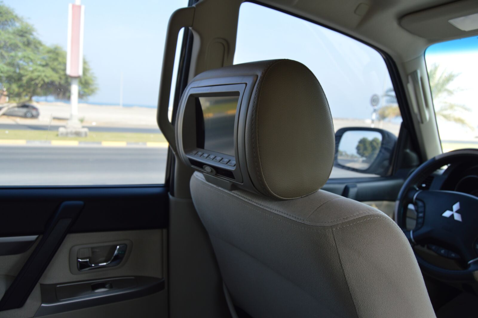 Nikon D3200 sample photo. Dvd headrest, tv in photography