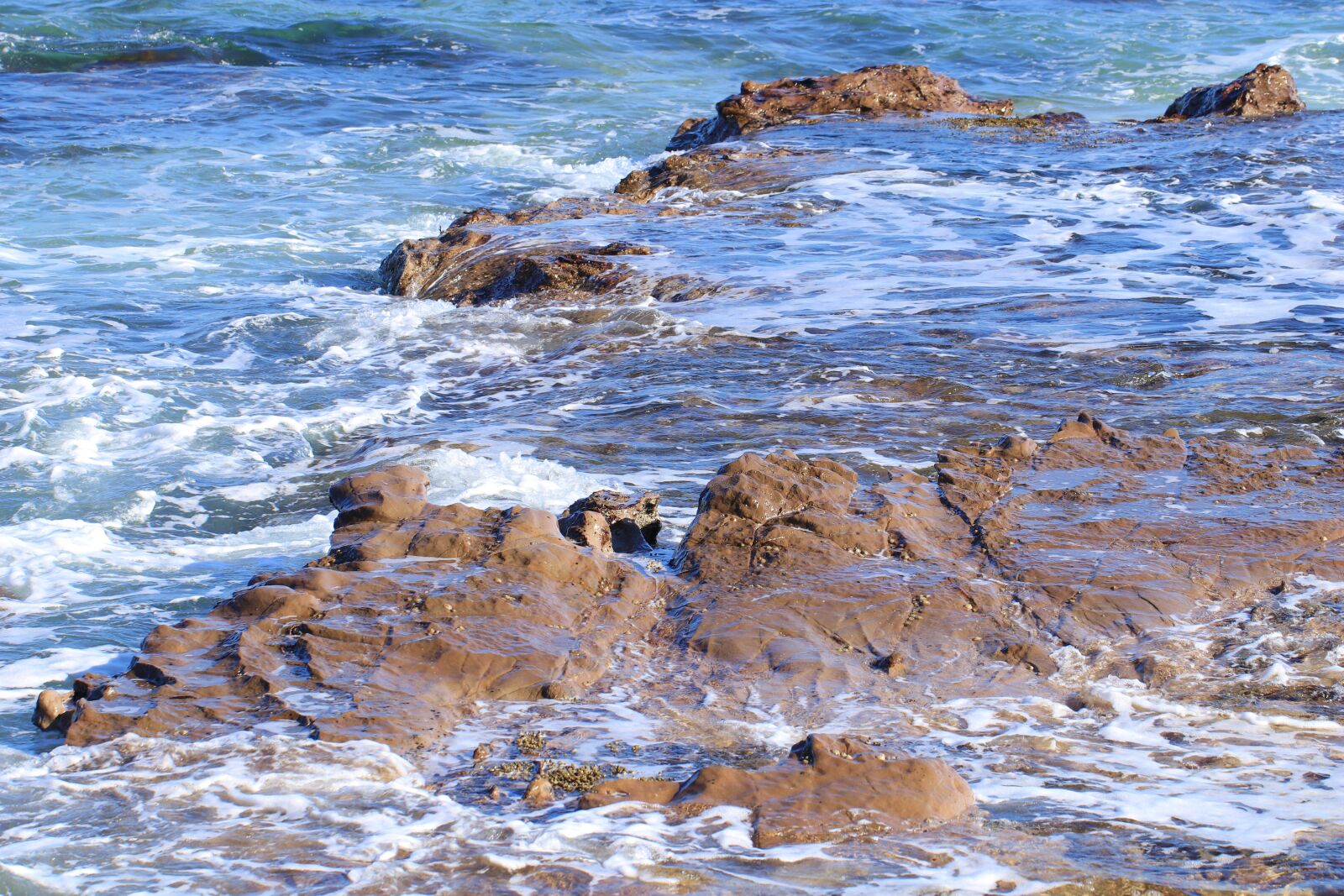 Canon EF 100mm F2.8L Macro IS USM sample photo. Australia, ocean, rocks photography