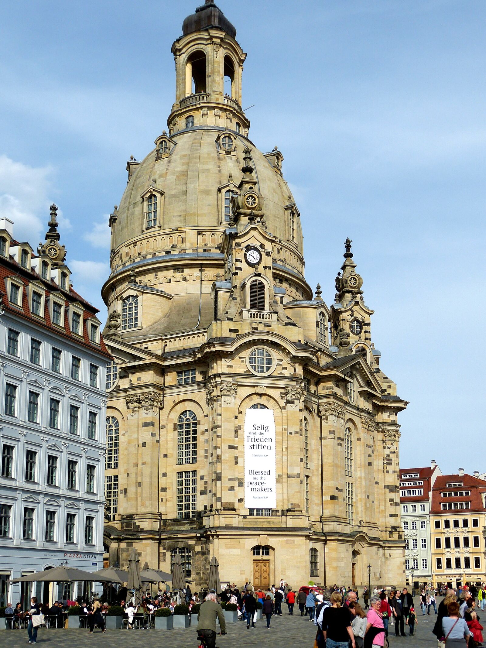 Panasonic Lumix DMC-FZ150 sample photo. Dresden, frauenkirche, historic center photography