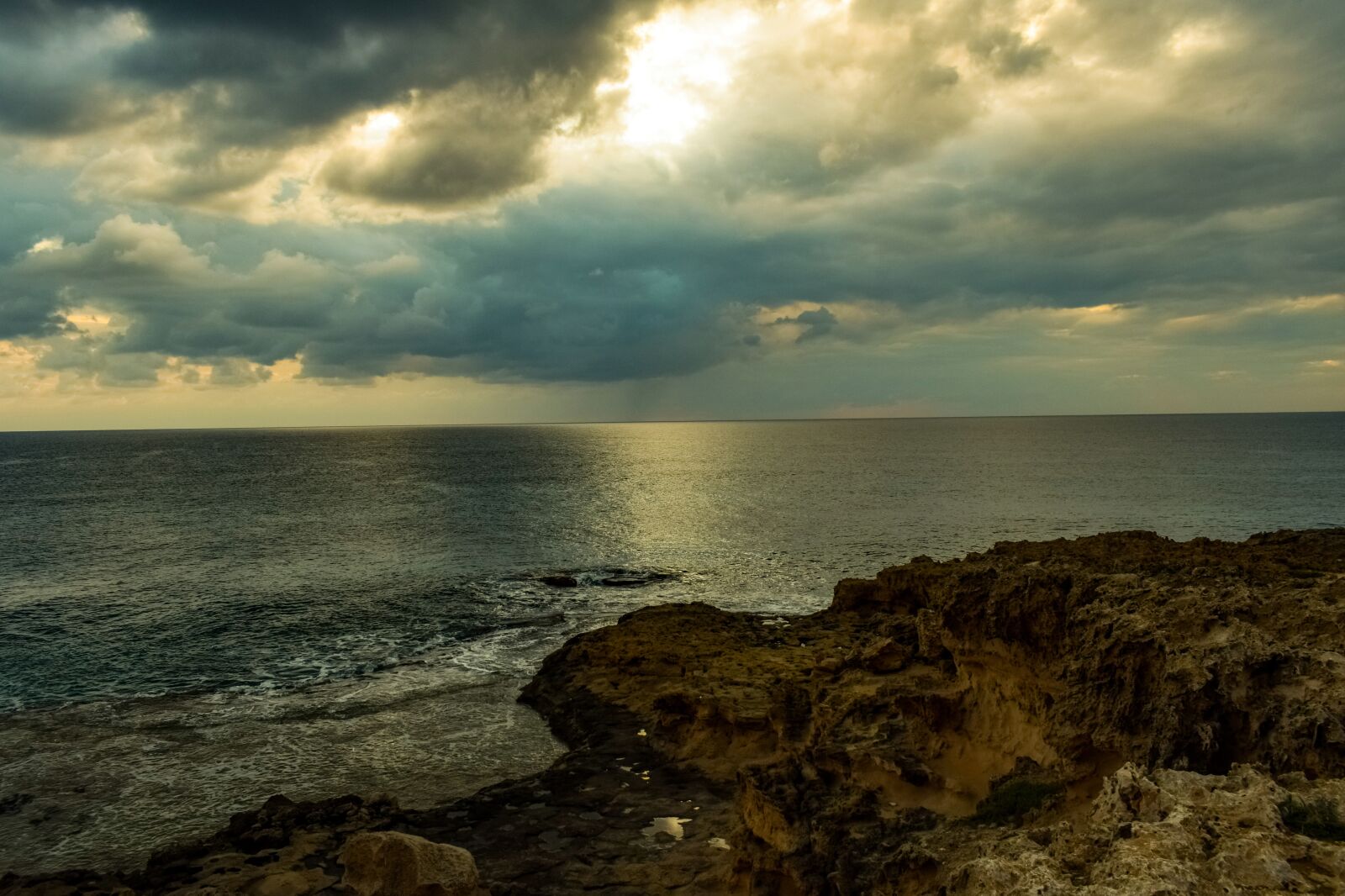 Nikon D3300 sample photo. Rocky coast, wilderness, nature photography