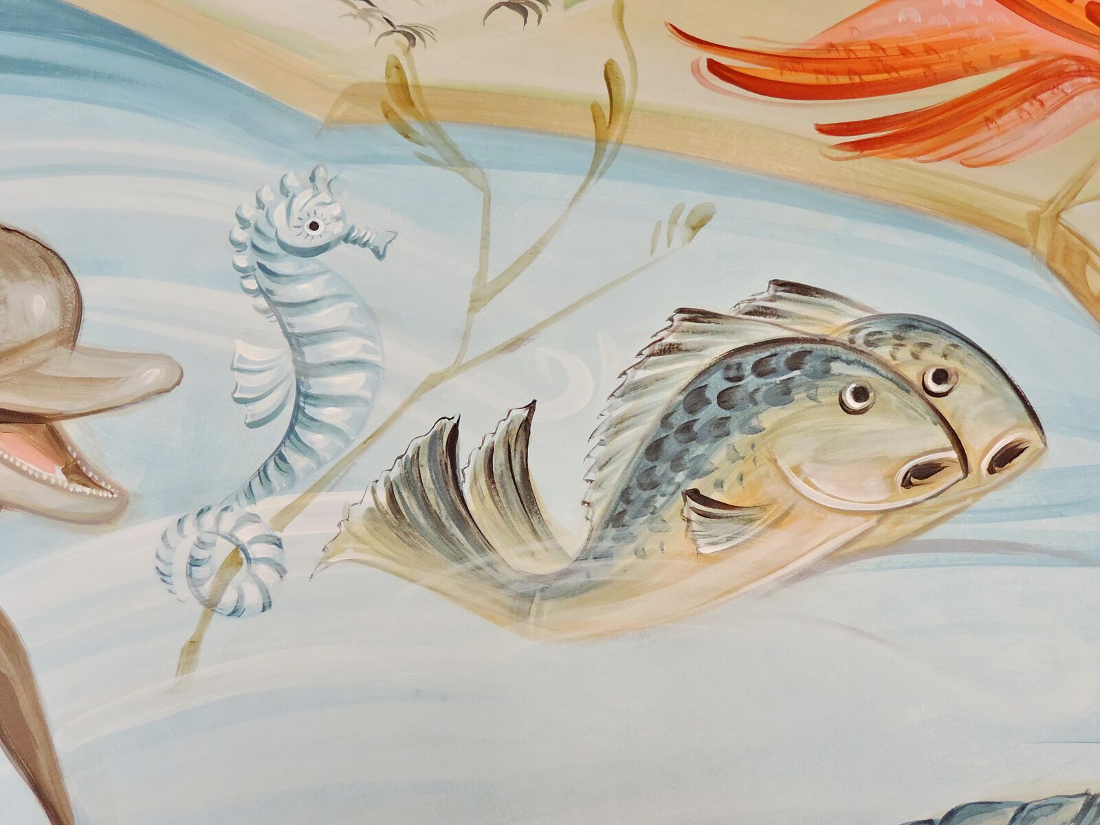 Nikon Coolpix P520 sample photo. Art, fishes, mural, seahorse photography
