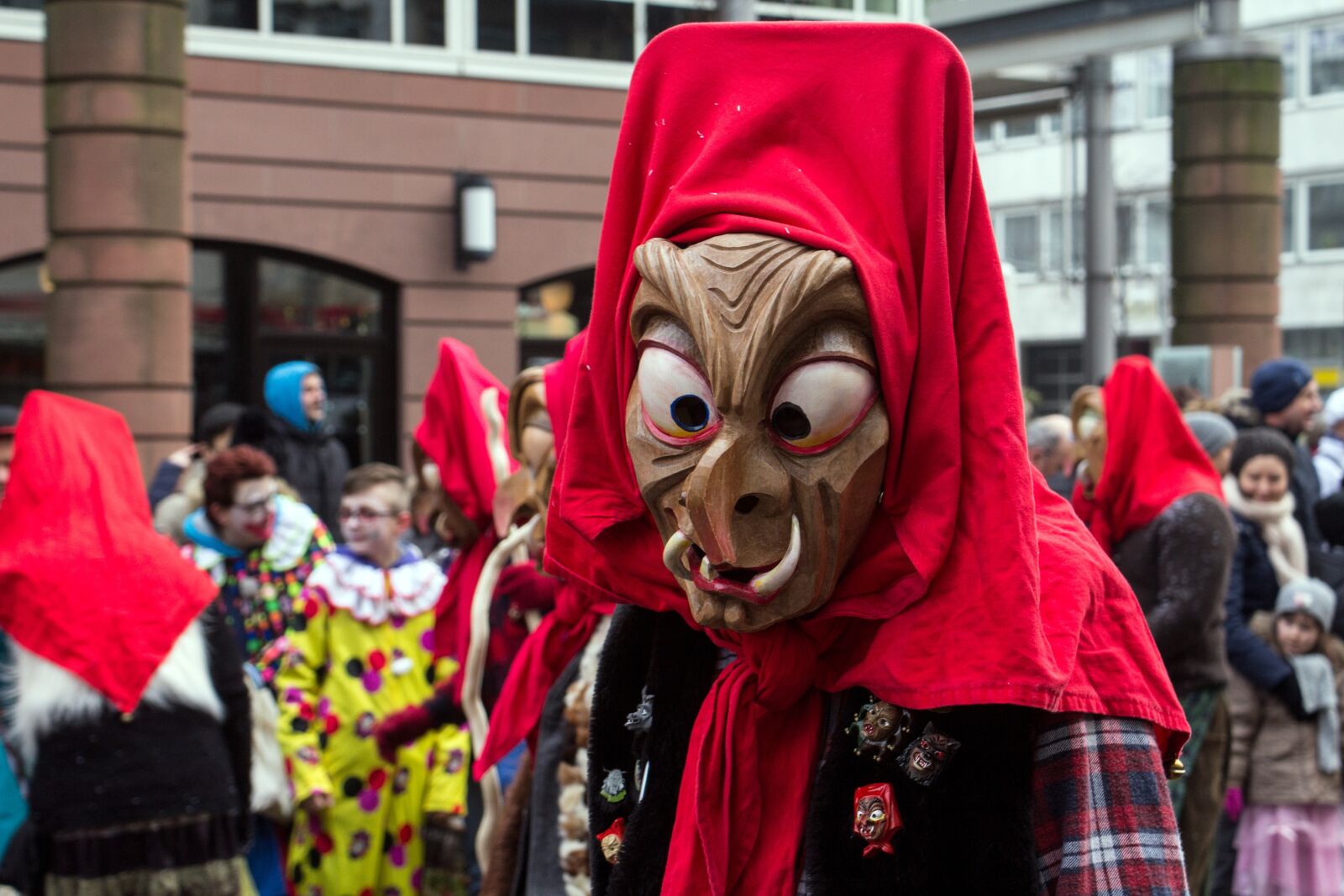 Canon EOS 600D (Rebel EOS T3i / EOS Kiss X5) sample photo. Carnival, move, street carnival photography