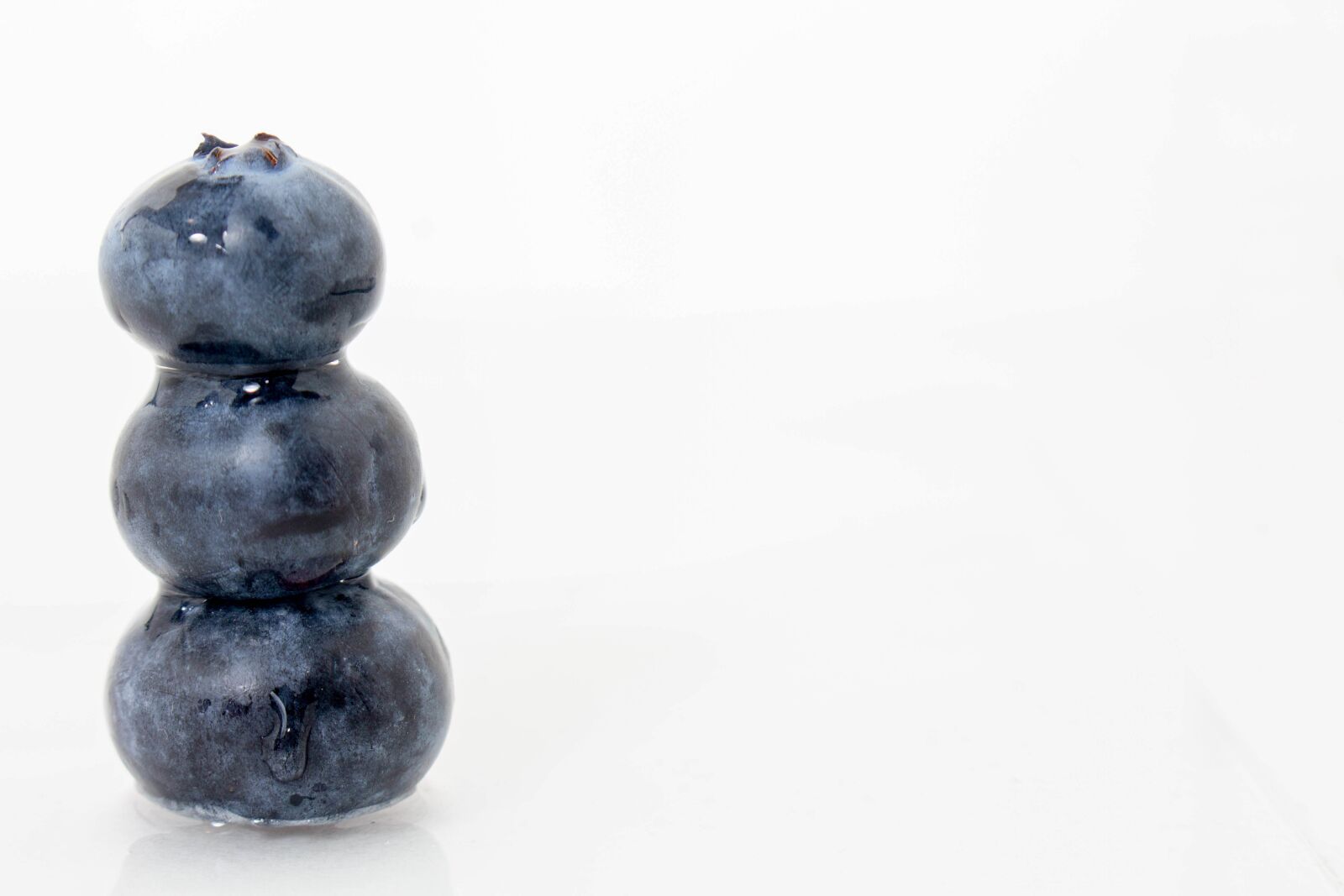 Canon EOS 700D (EOS Rebel T5i / EOS Kiss X7i) sample photo. Blueberry, food, art photography