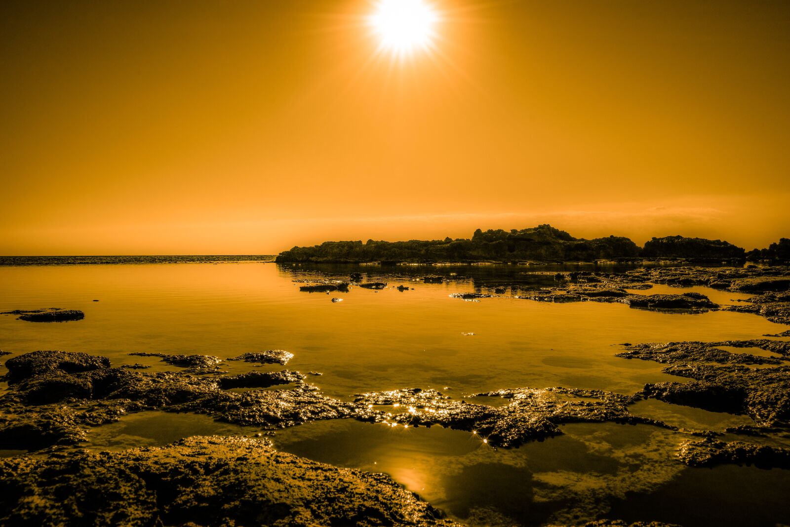 Nikon D3300 sample photo. Sunset, sun, rocky coast photography