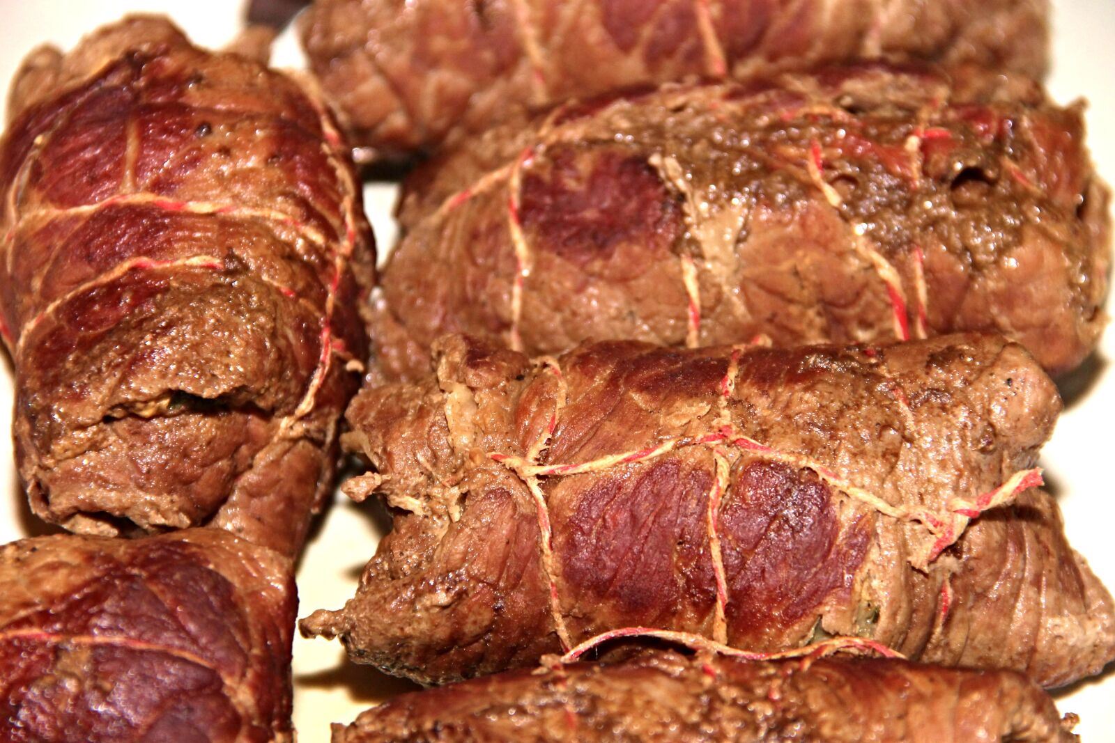 Canon EOS 1100D (EOS Rebel T3 / EOS Kiss X50) sample photo. Roulades, beef roulades, beef photography