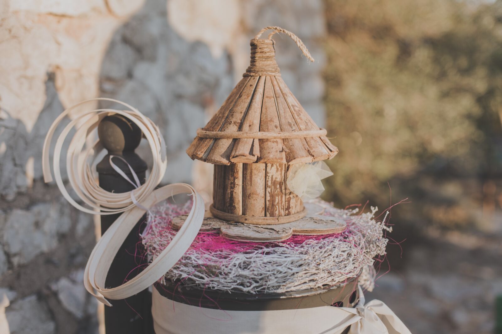 Canon EF 50mm F1.4 USM sample photo. Bird house, wood, home photography