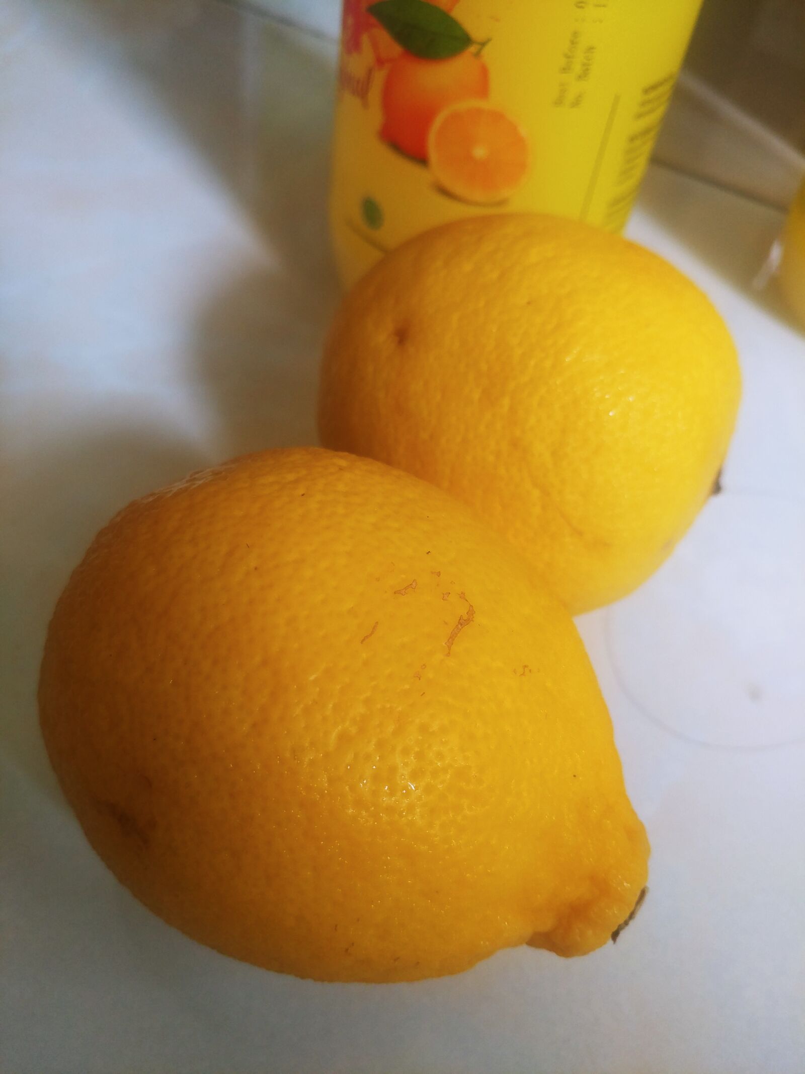 LG V20 sample photo. Lemon, orange, fruit photography