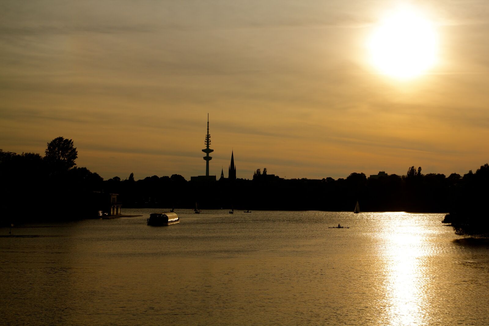 Canon EOS 60D sample photo. Hamburg, skyline, alster photography