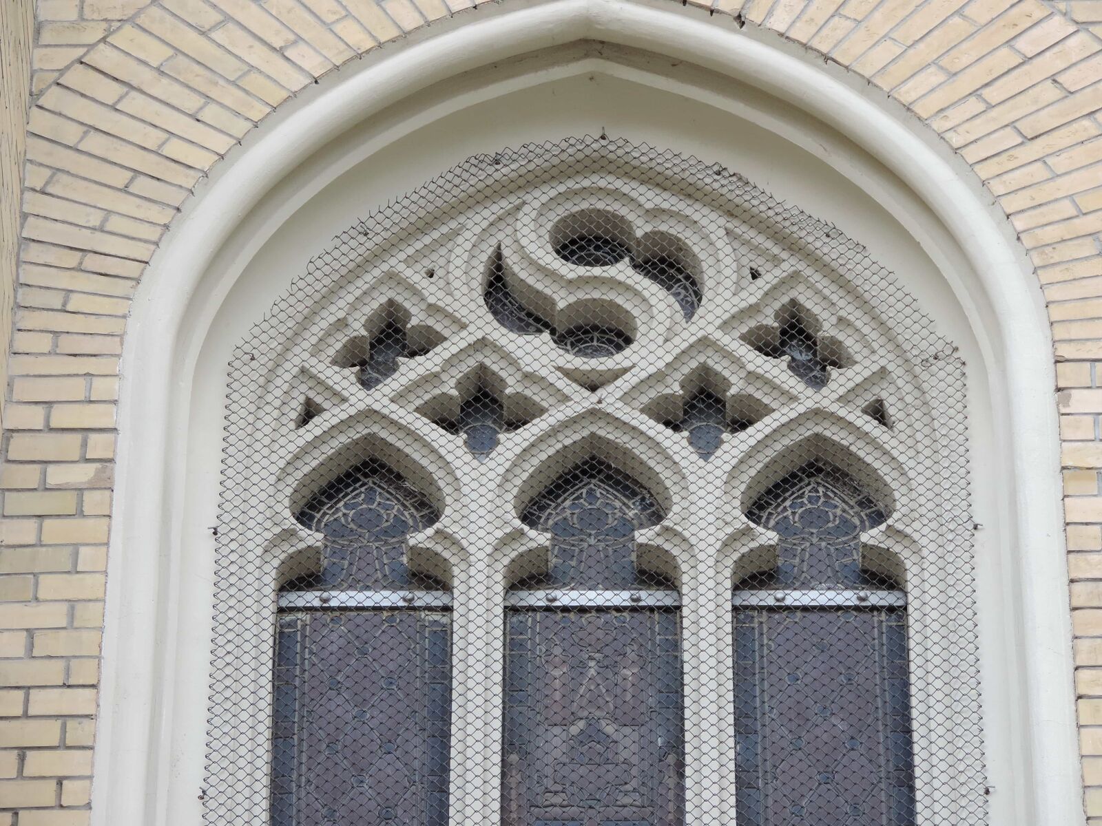 Nikon Coolpix P520 sample photo. Gothic, window, architecture, building photography