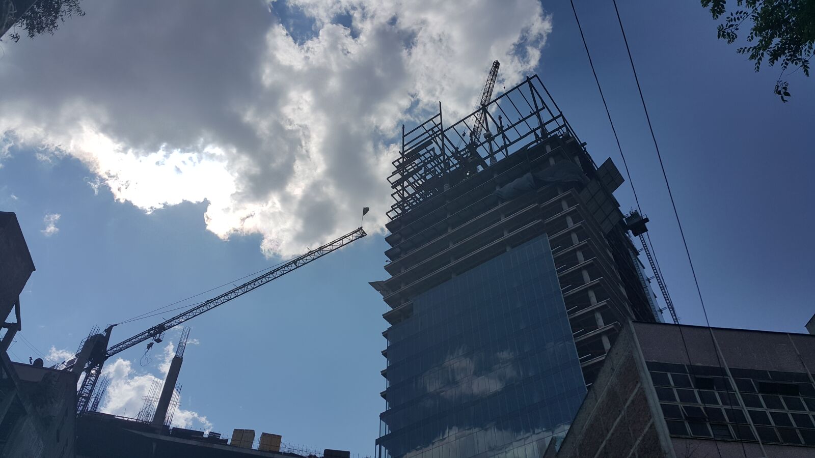 Samsung Galaxy Note4 sample photo. Building, construction, crane photography