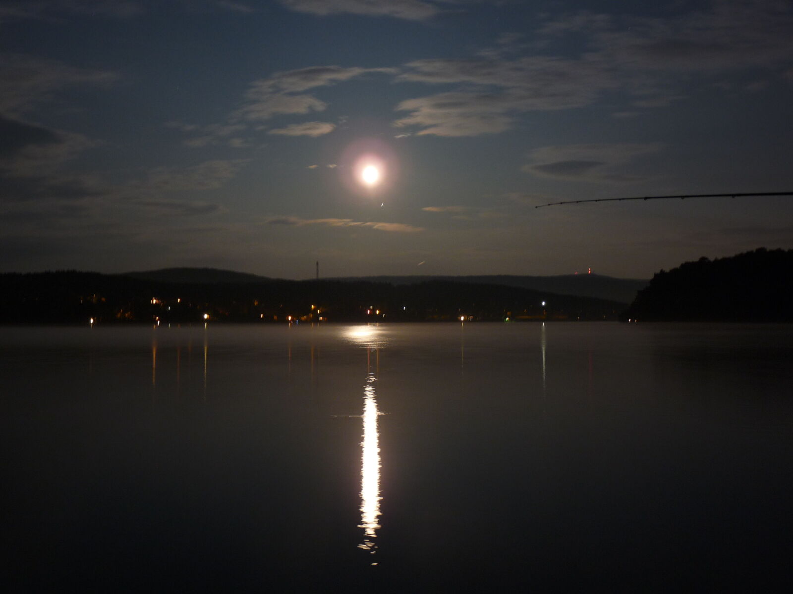 Panasonic Lumix DMC-FZ28 sample photo. Lake, night, silver photography