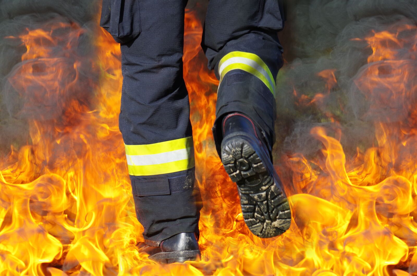 Pentax K-500 sample photo. Fire, fireman, to walk photography