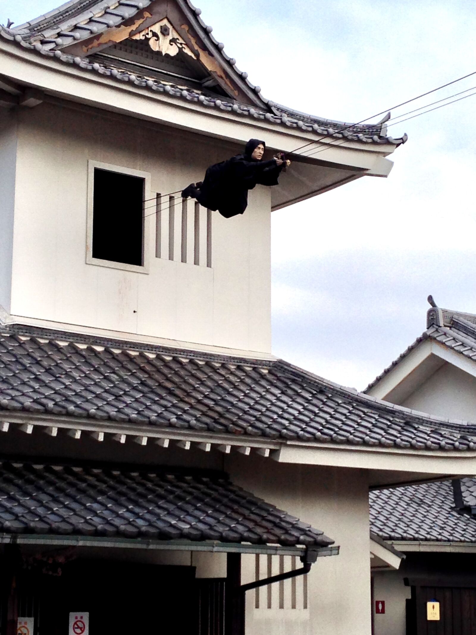Apple iPhone 5 sample photo. Japan, ninja, rope photography