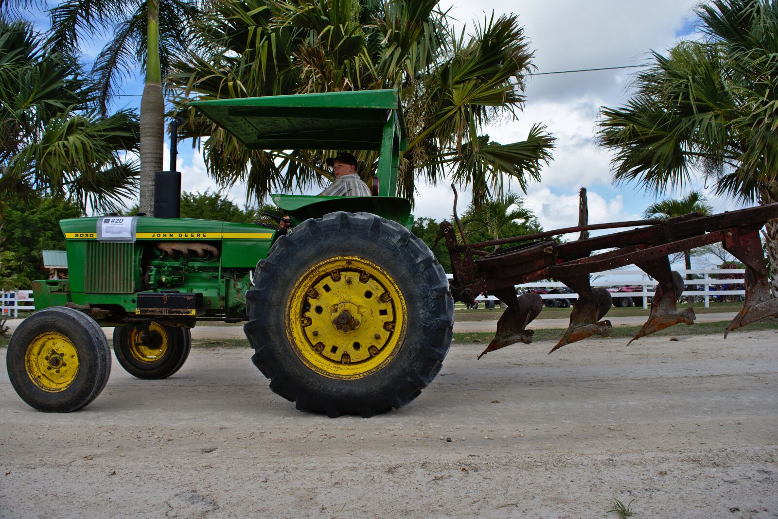 Nikon D7200 sample photo. Vehicle, transportation system, wheel photography