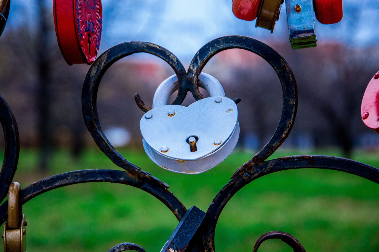 Nikon D3200 sample photo. Padlock heart, heart, padlock photography