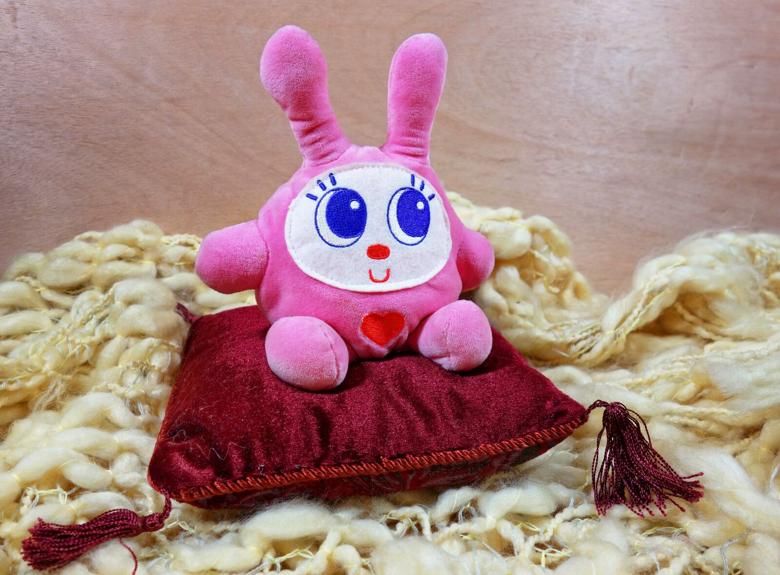 Sony Cyber-shot DSC-RX100 sample photo. Bunny, rabbit, stuffed photography