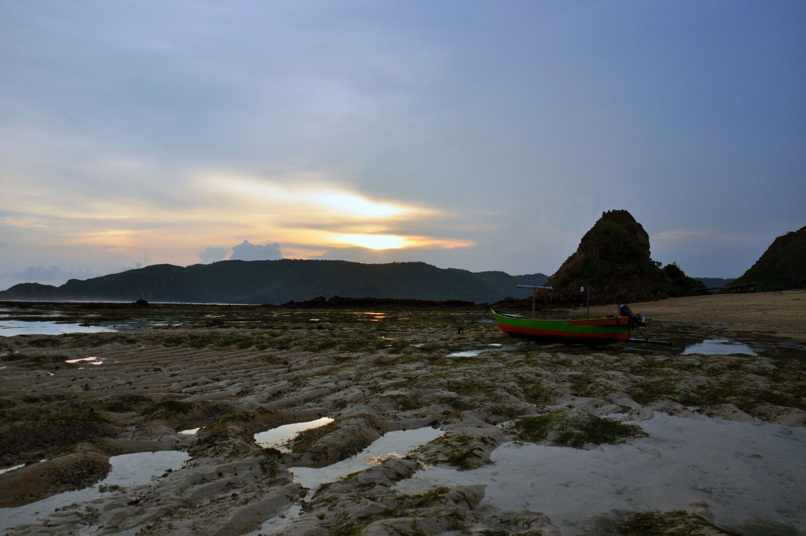 Nikon D5000 sample photo. Ocean, low tide, sea photography