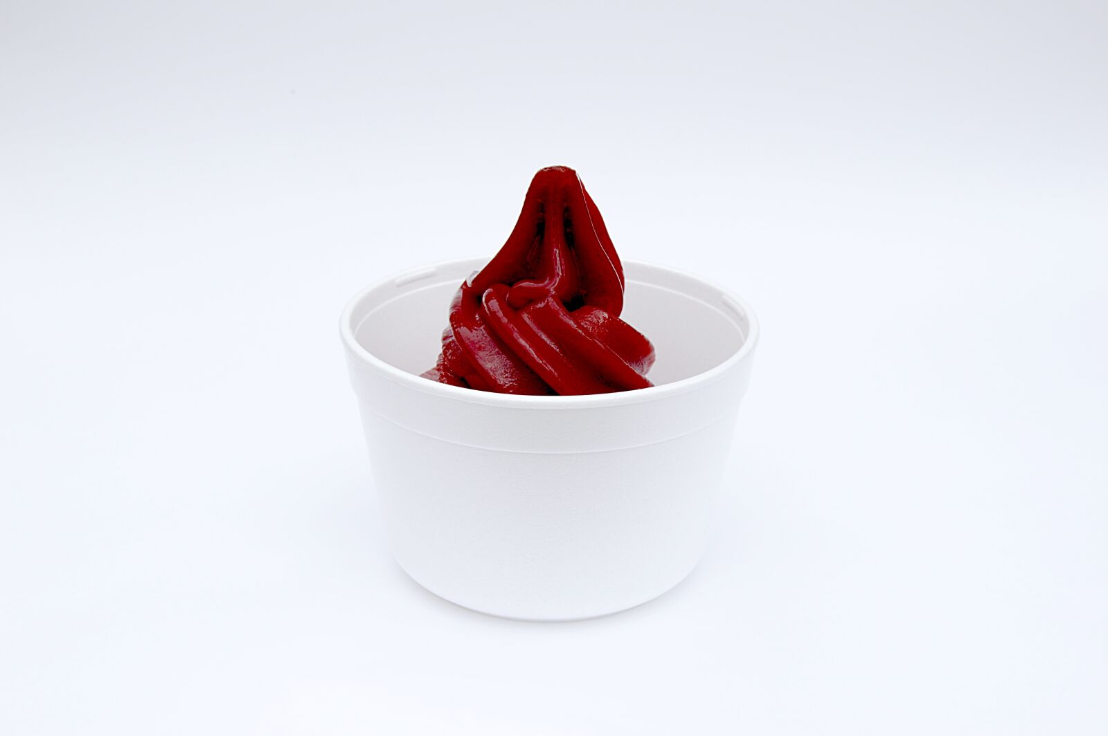 Nikon D3200 sample photo. Ice cream, strawberry, termomiska photography