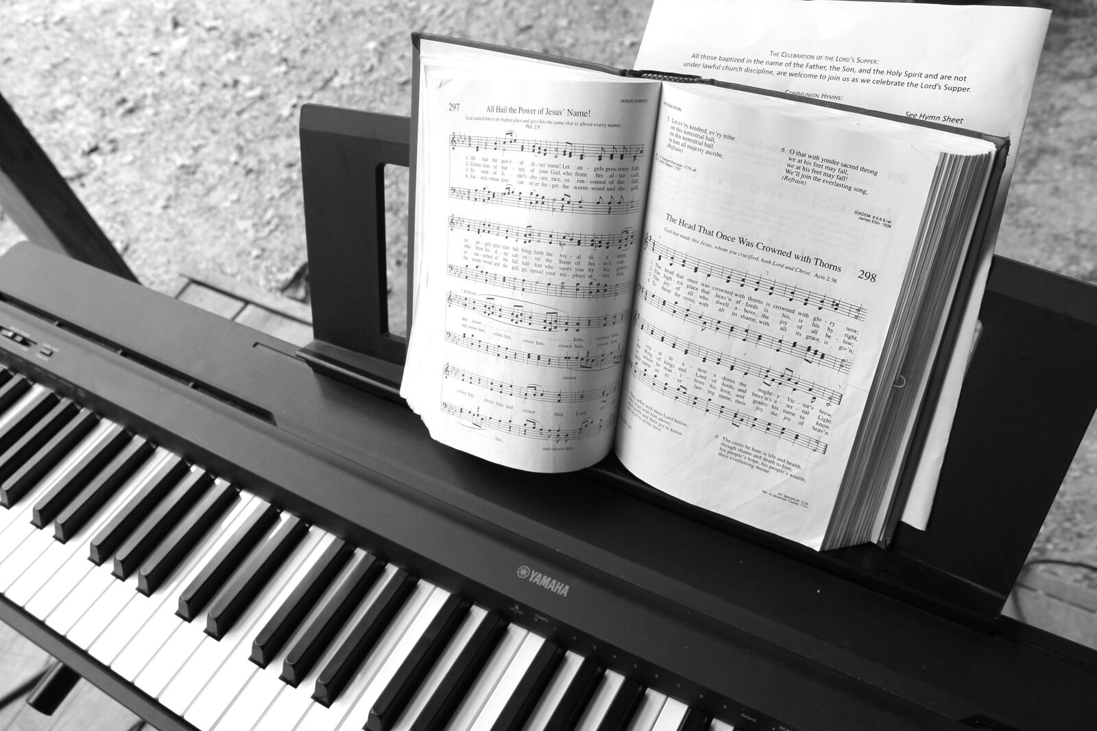 Canon EOS 1100D (EOS Rebel T3 / EOS Kiss X50) sample photo. Piano, electric piano, music photography