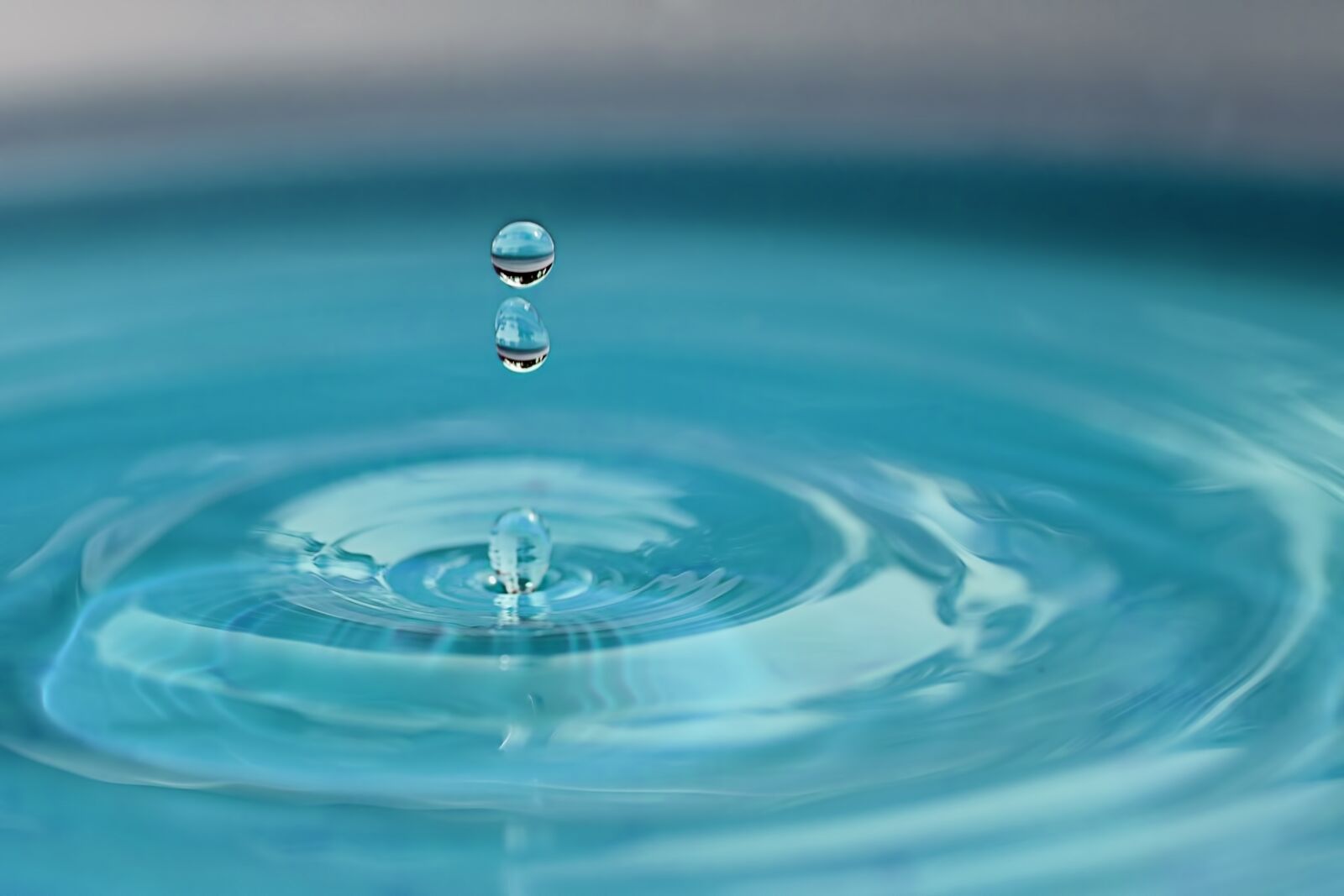 Canon EOS 5D Mark III sample photo. Water drop, splash, liquid photography