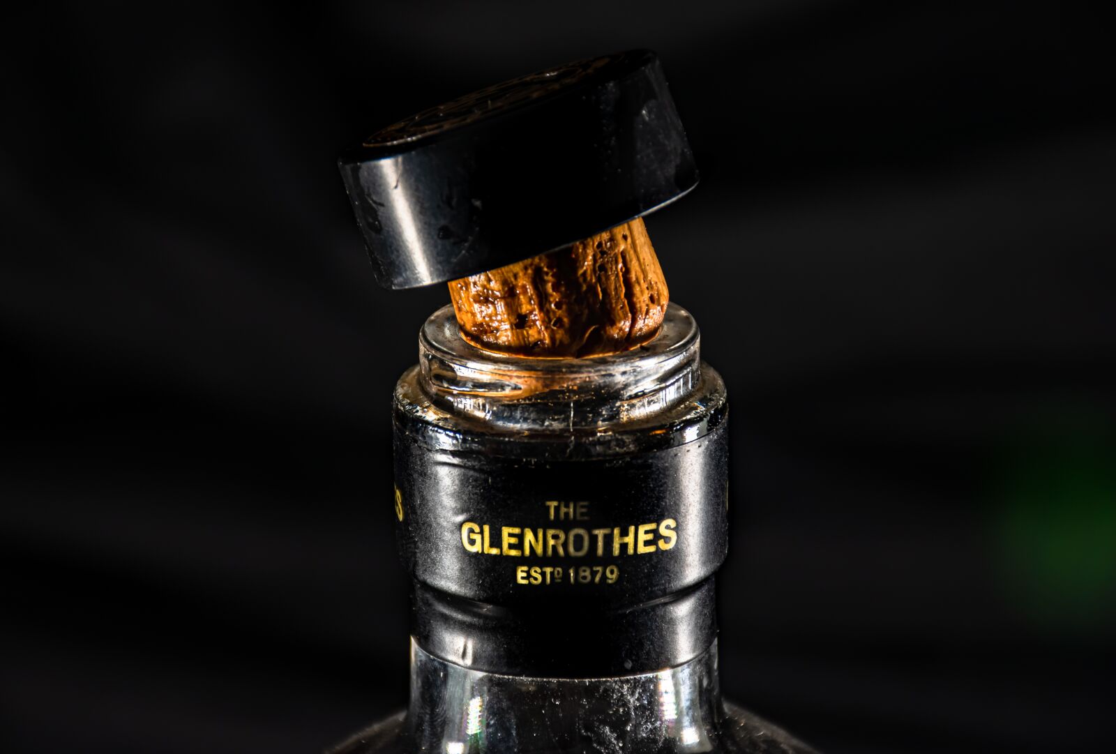 Nikon D5600 sample photo. Alcohol, whisky, liquor photography