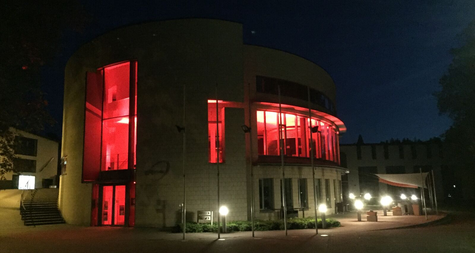 iPhone 6 back camera 4.15mm f/2.2 sample photo. Illingen, illipse, night of photography