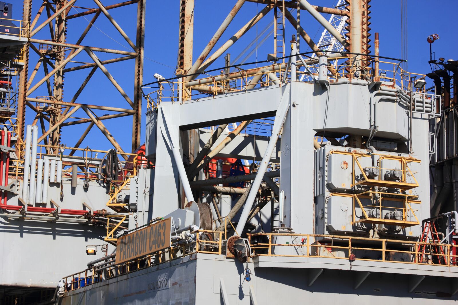 Canon EOS 550D (EOS Rebel T2i / EOS Kiss X4) sample photo. Netherlands, ijmuiden, drilling photography