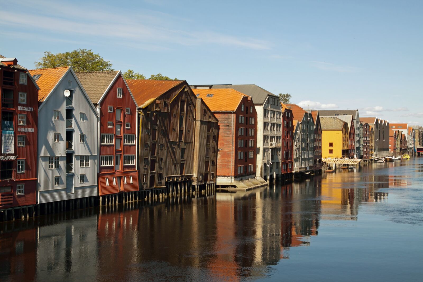 Canon EOS 50D sample photo. Waters, architecture, travel photography