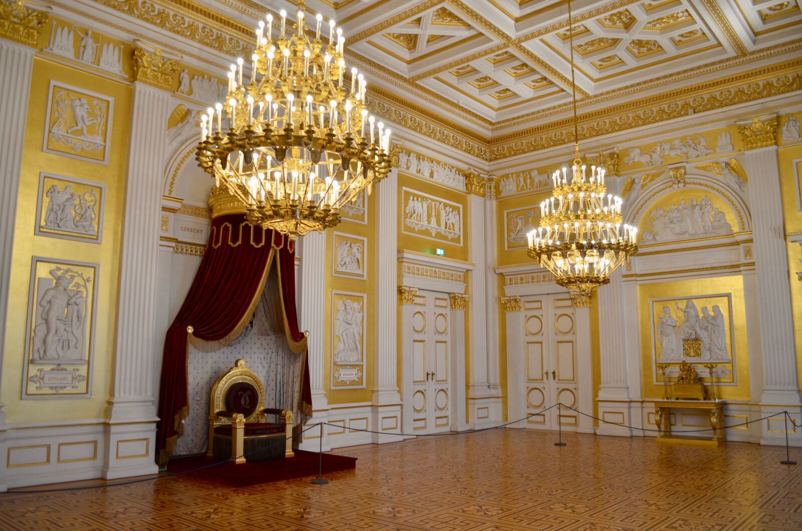 Nikon D5100 sample photo. Palace, ballroom, royal photography