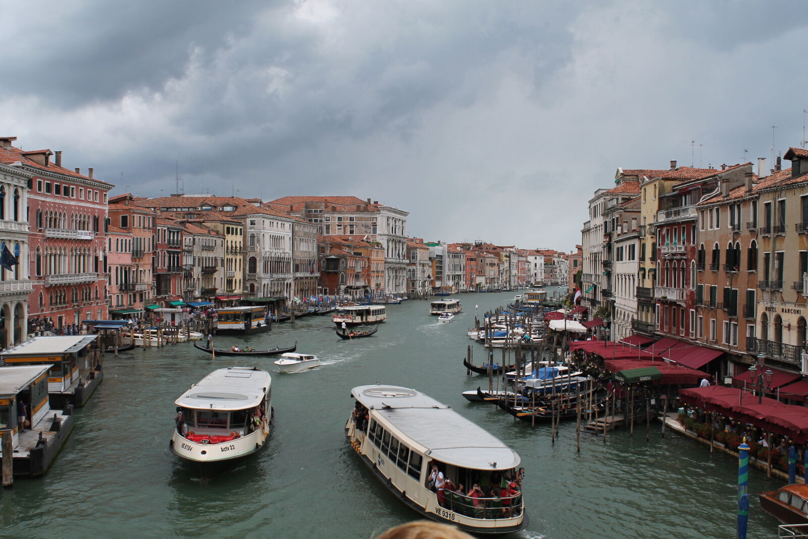 Canon EOS 1100D (EOS Rebel T3 / EOS Kiss X50) sample photo. Boats, old, venice, water photography