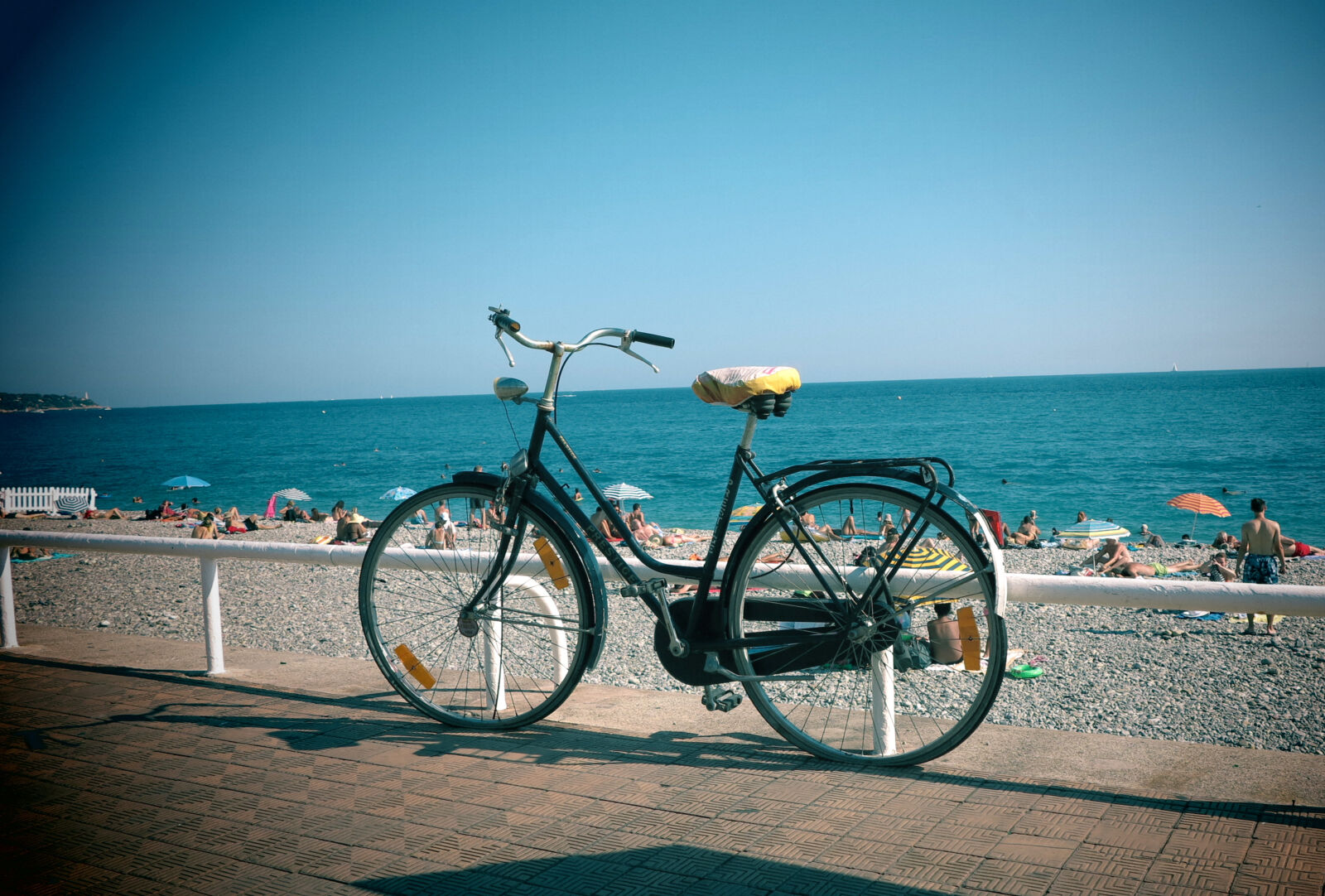 Canon PowerShot G1 X sample photo. Beach, bicycle, french, riviera photography