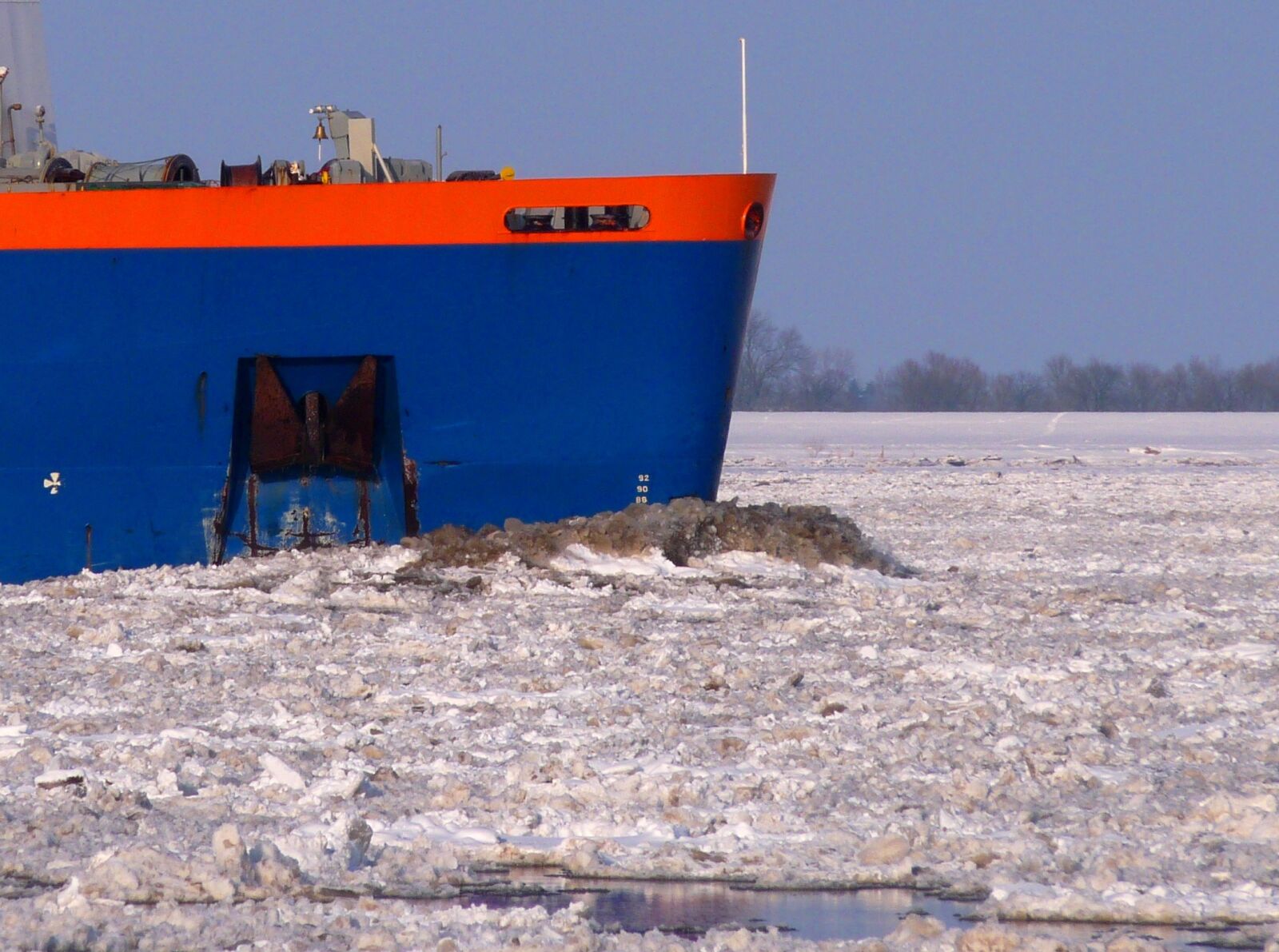Panasonic Lumix DMC-FZ28 sample photo. Seafaring, ship, ice photography