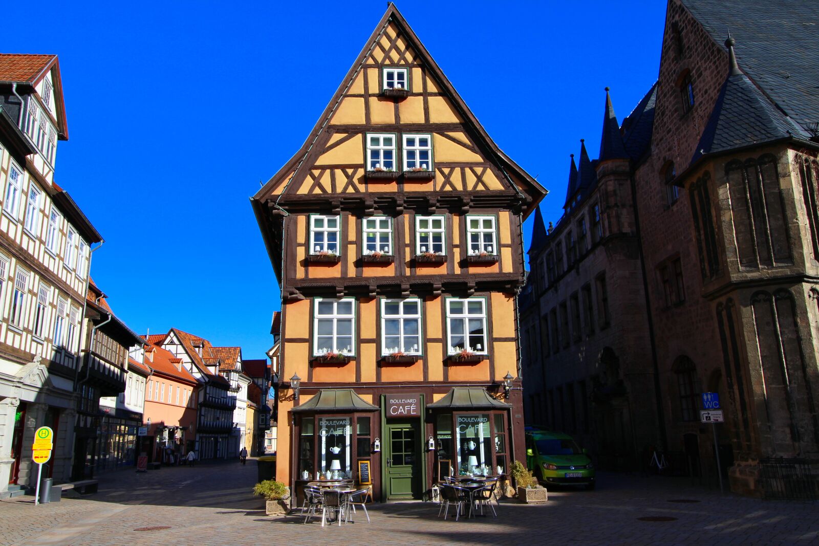 Canon EF-S 10-18mm F4.5–5.6 IS STM sample photo. Fachwerkh user, middle ages photography