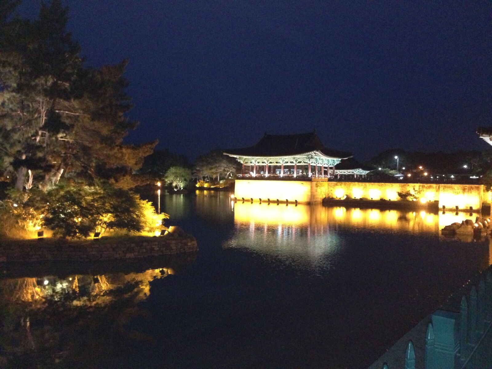 Apple iPhone 5 sample photo. Oriental, night, castle photography