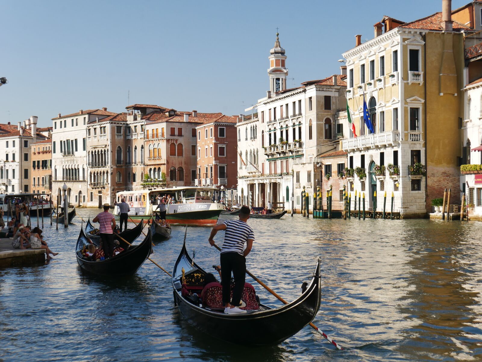 Panasonic Lumix DMC-G7 sample photo. Venice, gondola, boating photography