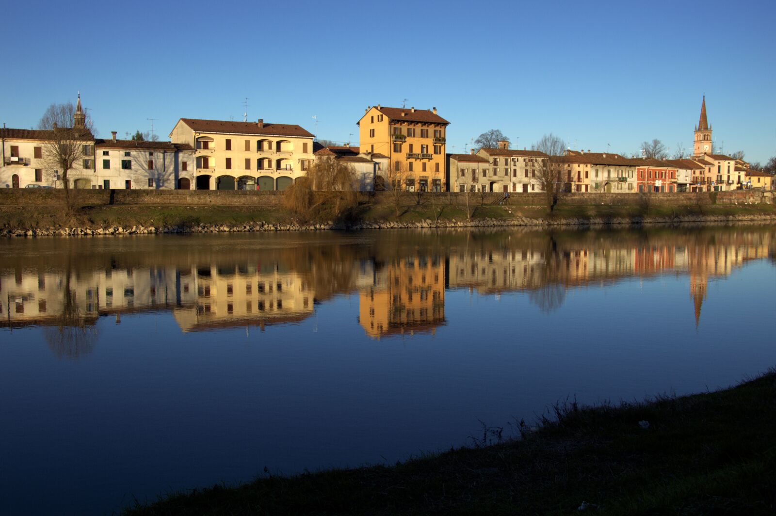 Nikon D3200 sample photo. River, water, houses photography
