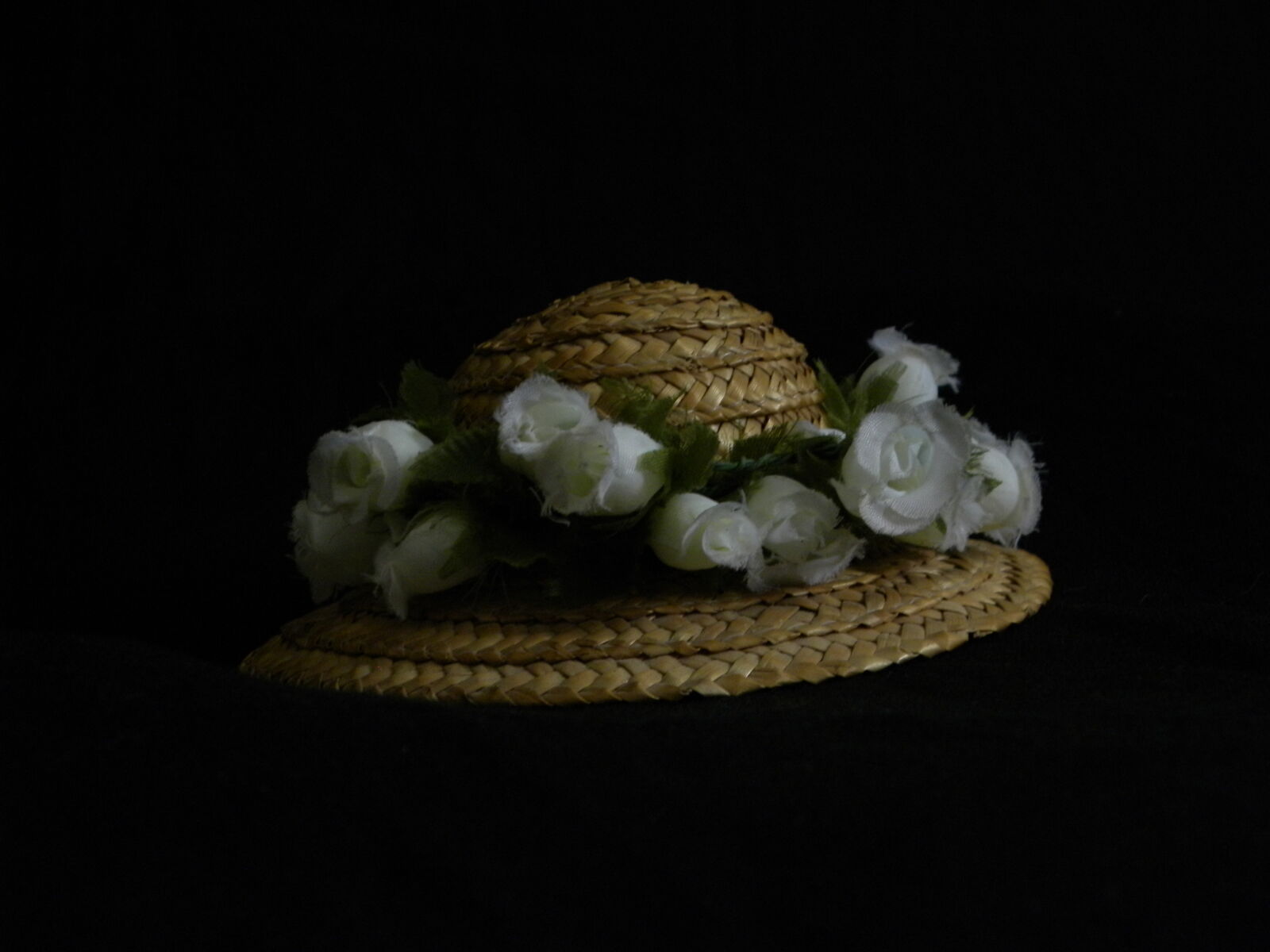 Nikon Coolpix P90 sample photo. Baby, bebe, flores, sombrero photography