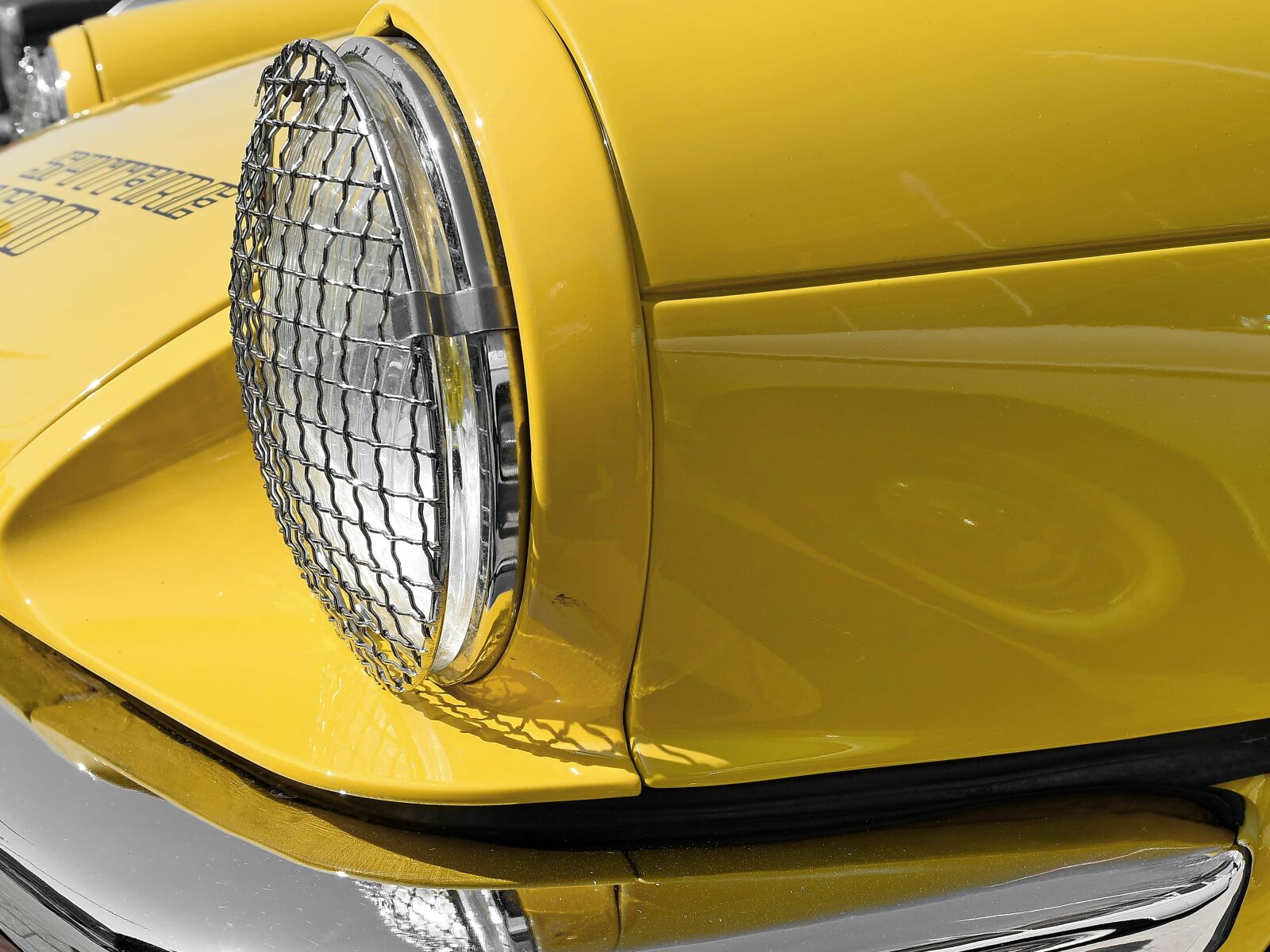 Nikon D5500 sample photo. Metallic, headlight, car, chrome photography