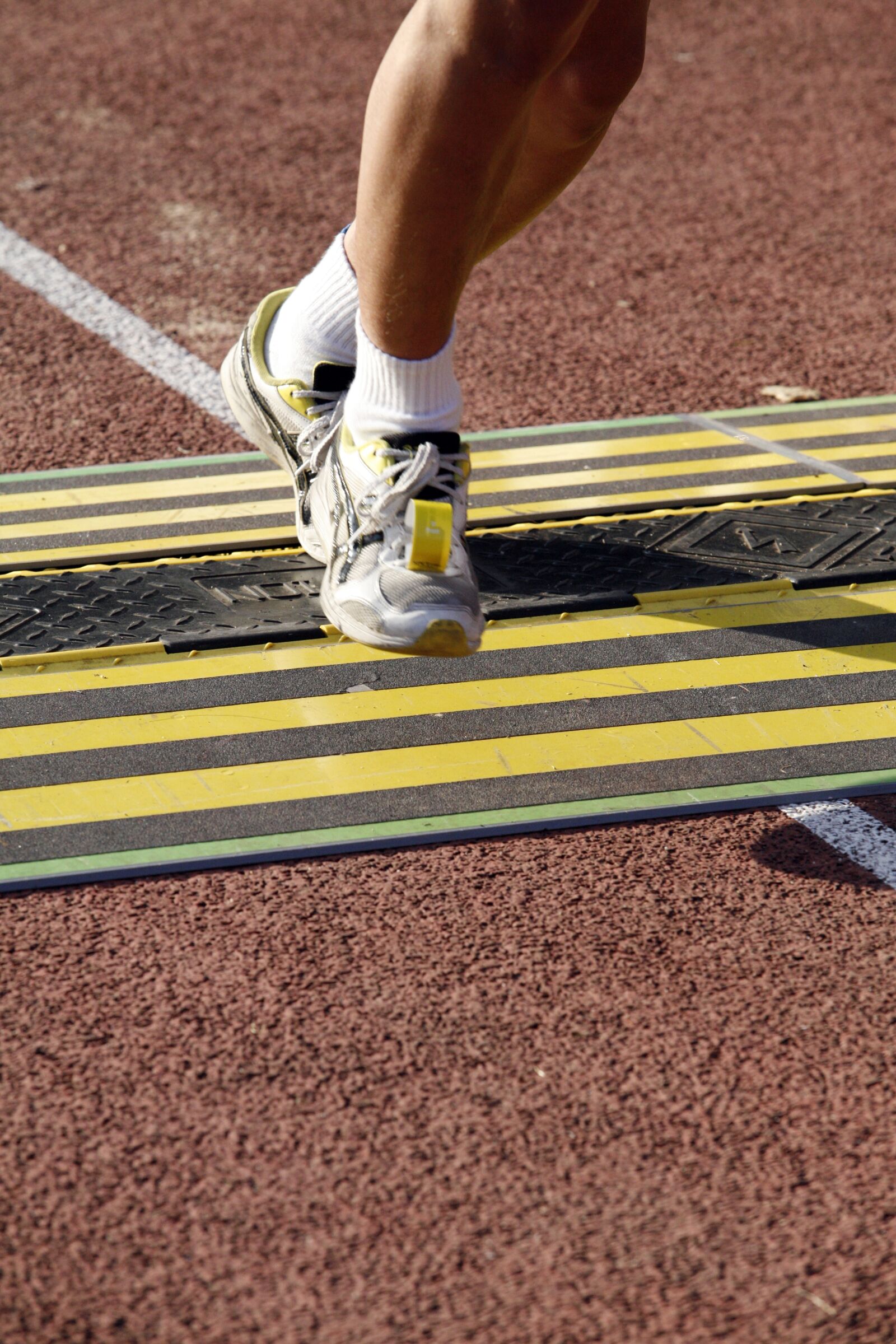 Canon EOS 5D sample photo. Running, marathon, playground photography