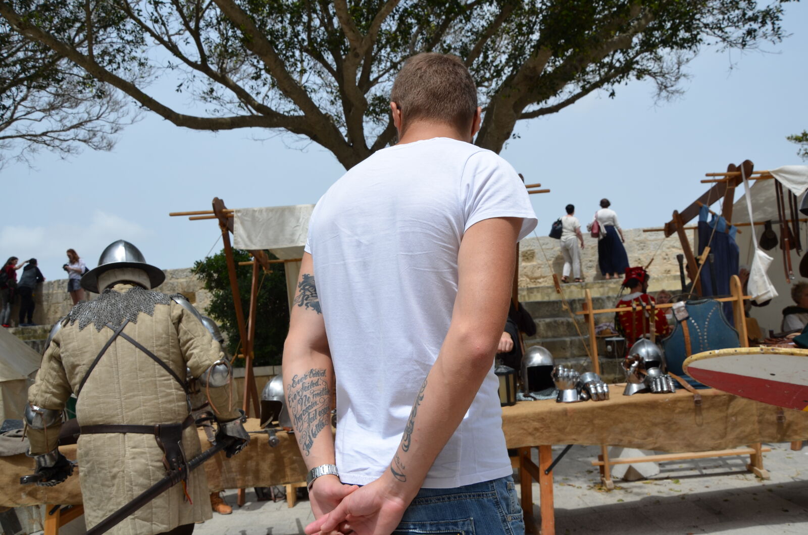Nikon D5100 sample photo. Malta mdina hands tattoos photography