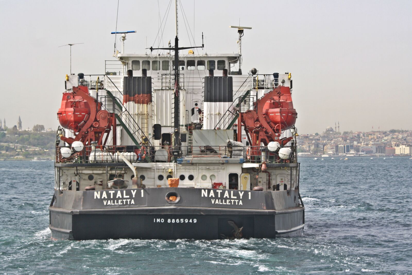 Canon EOS 1000D (EOS Digital Rebel XS / EOS Kiss F) sample photo. Port motifs, port, bosphorus photography