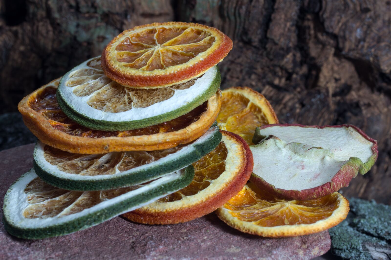 Canon EF-S 60mm F2.8 Macro USM sample photo. Citrus fruits, discs, dried photography