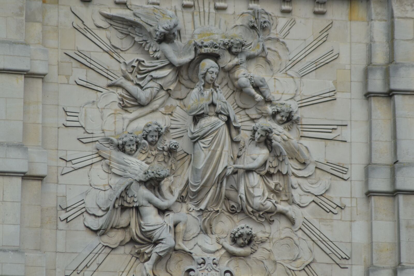 Nikon D3100 sample photo. Facade, pierre, statue photography
